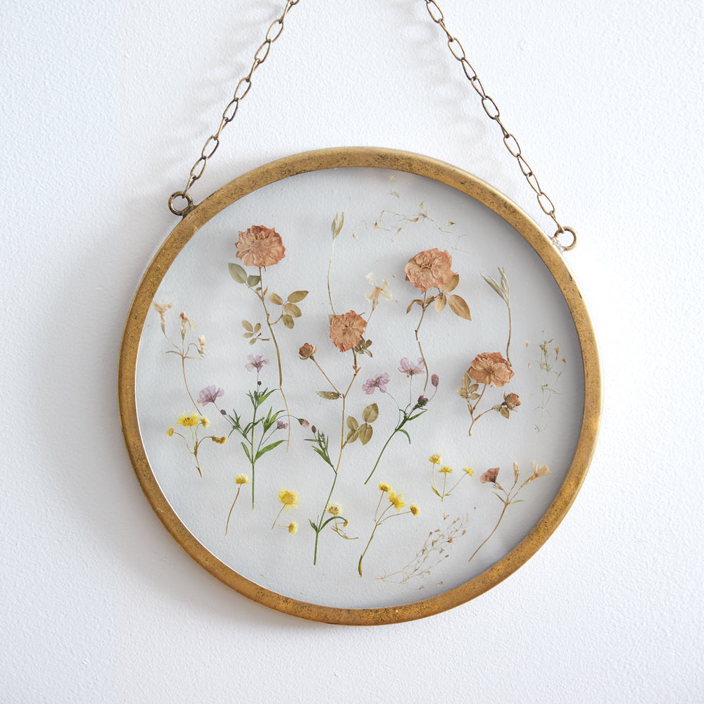 pressed-dried-flowers-wal-decor