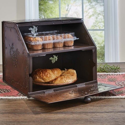 Mamma Mia's Closet Valley Pine Bread Box  